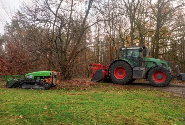 Traktor Fendt 936 Vario a pásový GreenClimber LV500